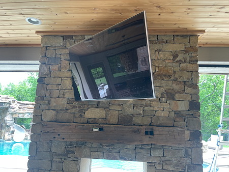 TV Mounting Cost in Oklahoma City: What Impacts Price and What’s Included