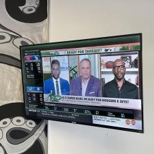 The-Importance-of-Using-a-Professional-TV-Mounting-Service-Over-DIY-Installation-Oklahoma-City-Oklahoma 1